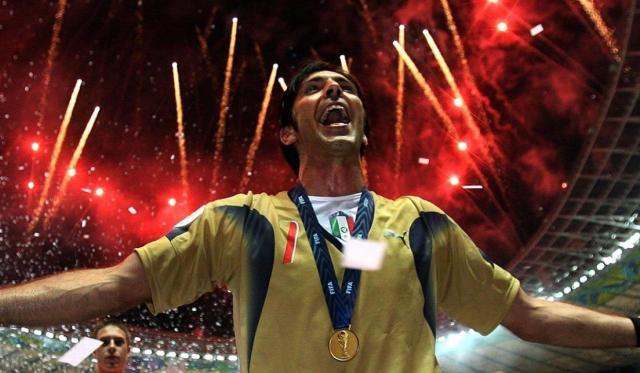 布冯担任意大利队领队，曼奇尼成为国字号大总管